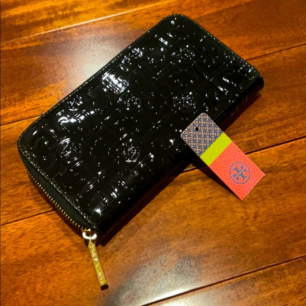 Tory Burch Patent Leather Wallet